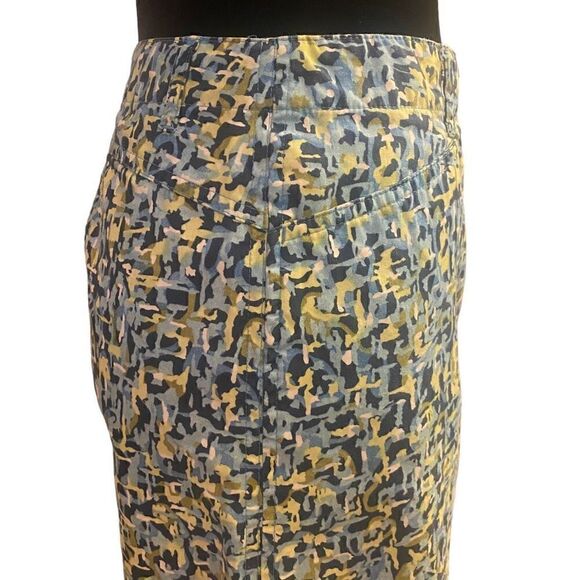 Talbots Aqua, Blue, and Moss Green Print Pencil Skirt Size 12p - Picture 6 of 12